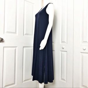 Eileen Fisher shift sihouette syle, navy 100% silk